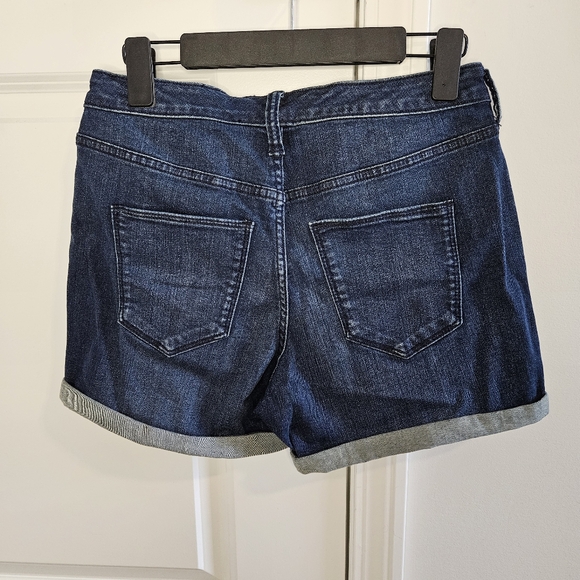 Universal Thread Jean Shorts - Picture 2 of 4